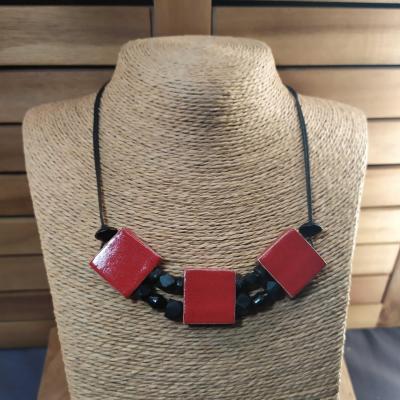 Collier 3 carrés Rouge